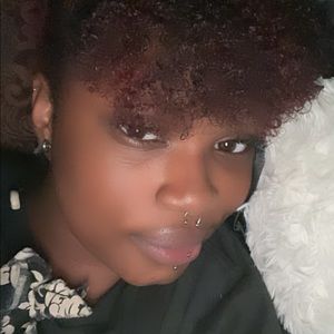 Meet your Posher, Reign